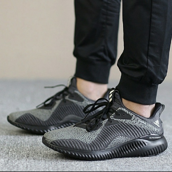 men adidas alphabounce